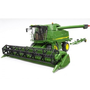 Bruder John Deere T670i kombain 02132